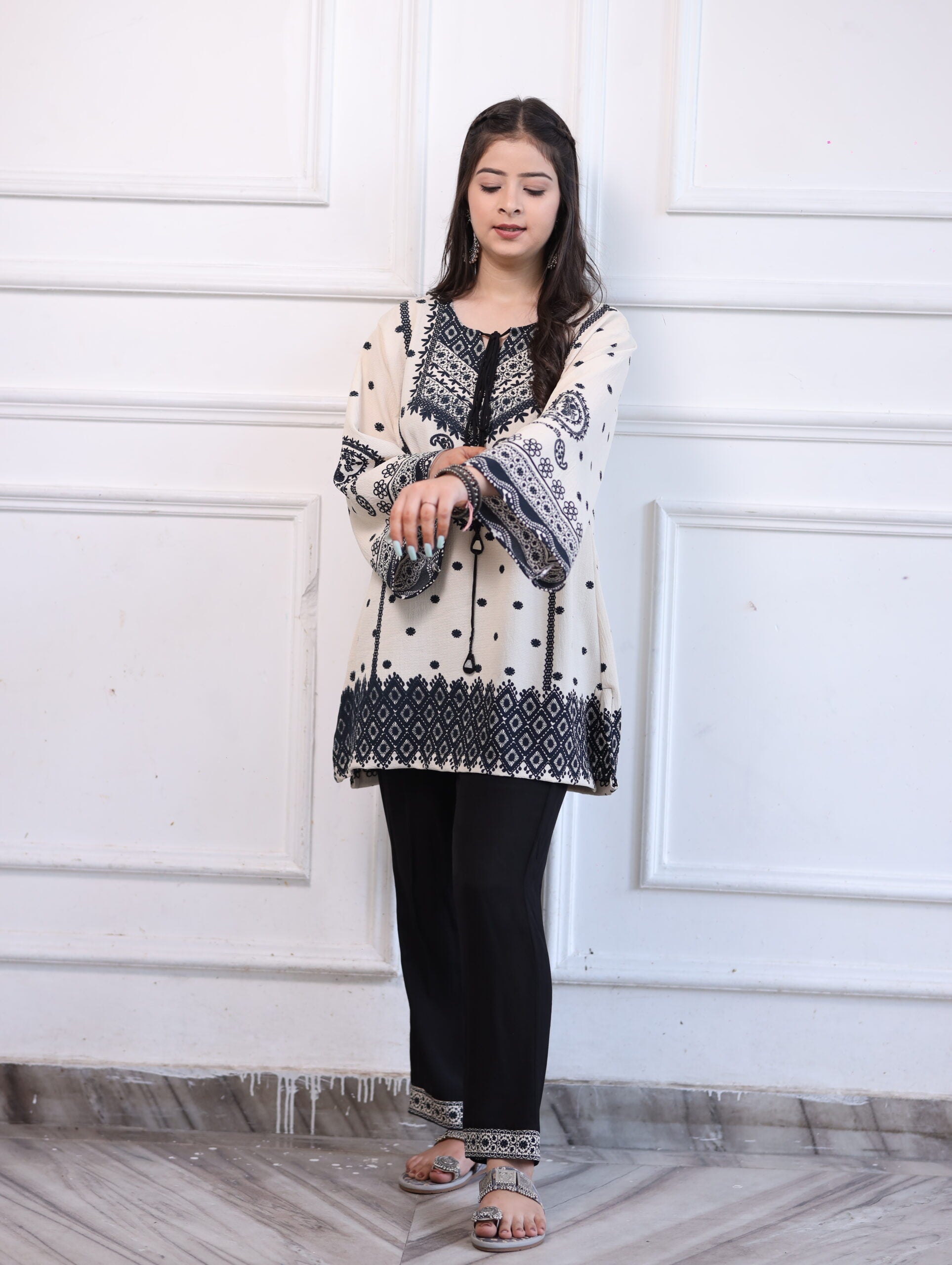 Black and White Printed Elegance Cord Set