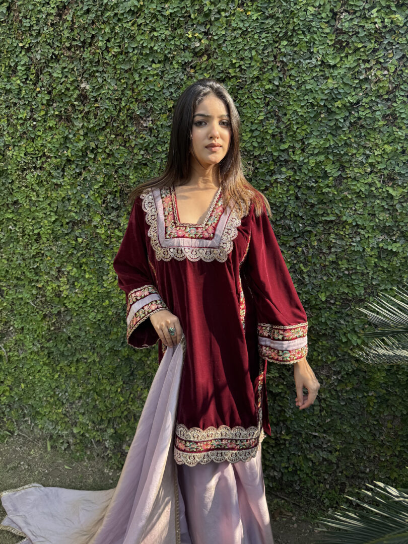 Rosellete Elegance Suit - Image 6