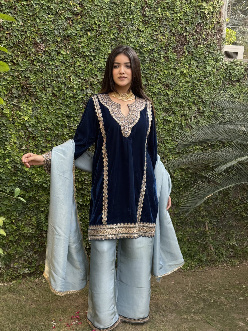 Azure Allure Suit - Image 2