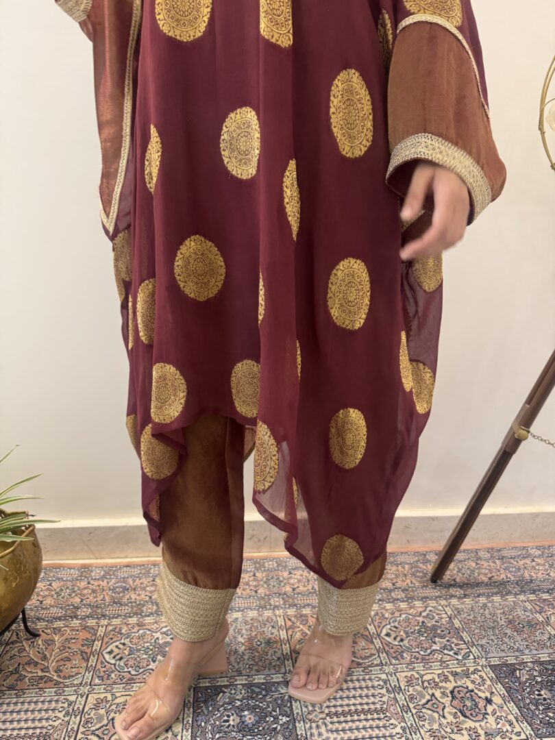 Crimson Aura Maroon Kaftan Set - Image 5