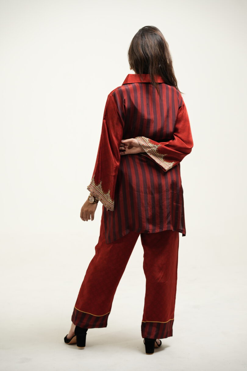 Maroon Printed Indo-Western Crepe Set - Image 4